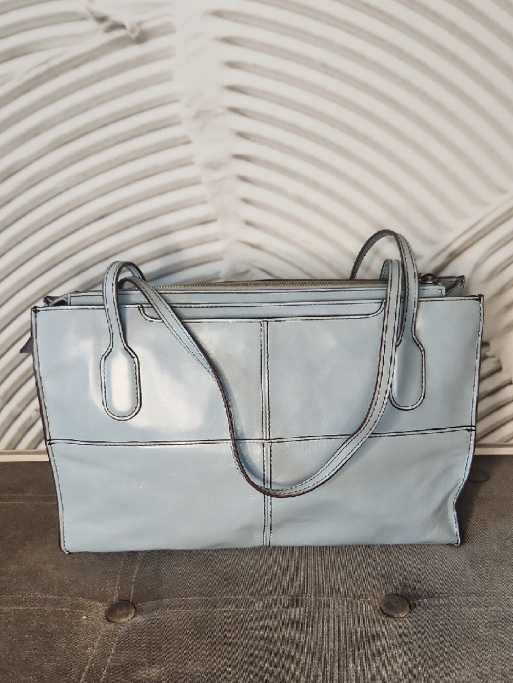 Hobo Friar Light Blue Leather Tote Handbag - Picture 6 of 16